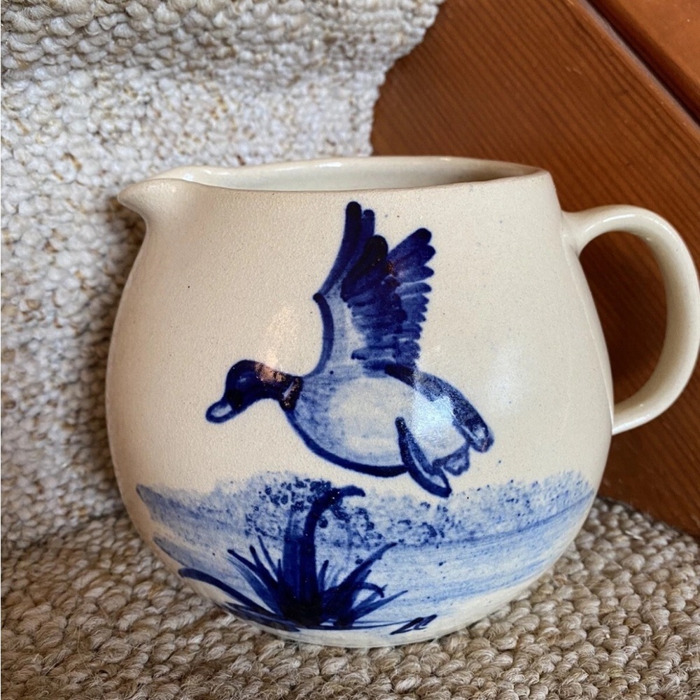 Vintage Casey Stoneware Blue and Cream Duck Art Pitcher EUC!!